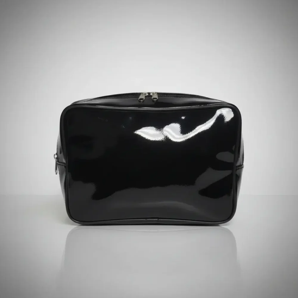 D_NQ_NP_2X_624868-MLA102833767859_122025-F Neceser porta cosméticos de viaje XL en PU charolado: personalizable con logo, Promobaires Buenos Aires