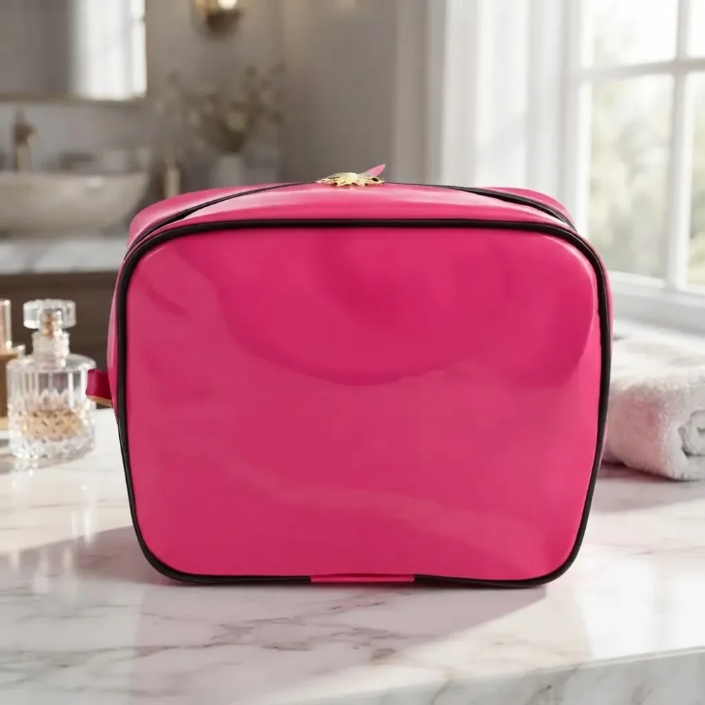 Neceser Portacosmeticos small (16) Neceser porta cosméticos de viaje small en PU charolado — personalizable con logo — Promobaires Buenos Aires