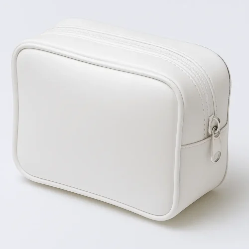Neceser Portacosmeticos small (6) Neceser porta cosméticos de viaje small en PU charolado — personalizable con logo — Promobaires Buenos Aires